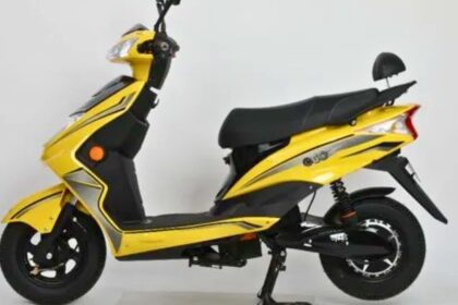 Electric Scooter, EV Scooter, 40 To 70000 Budget, Komaki XGT X One, Ujaas EGo LA, Tunwal Sport 63 Mini, Best Range, Best Mileage