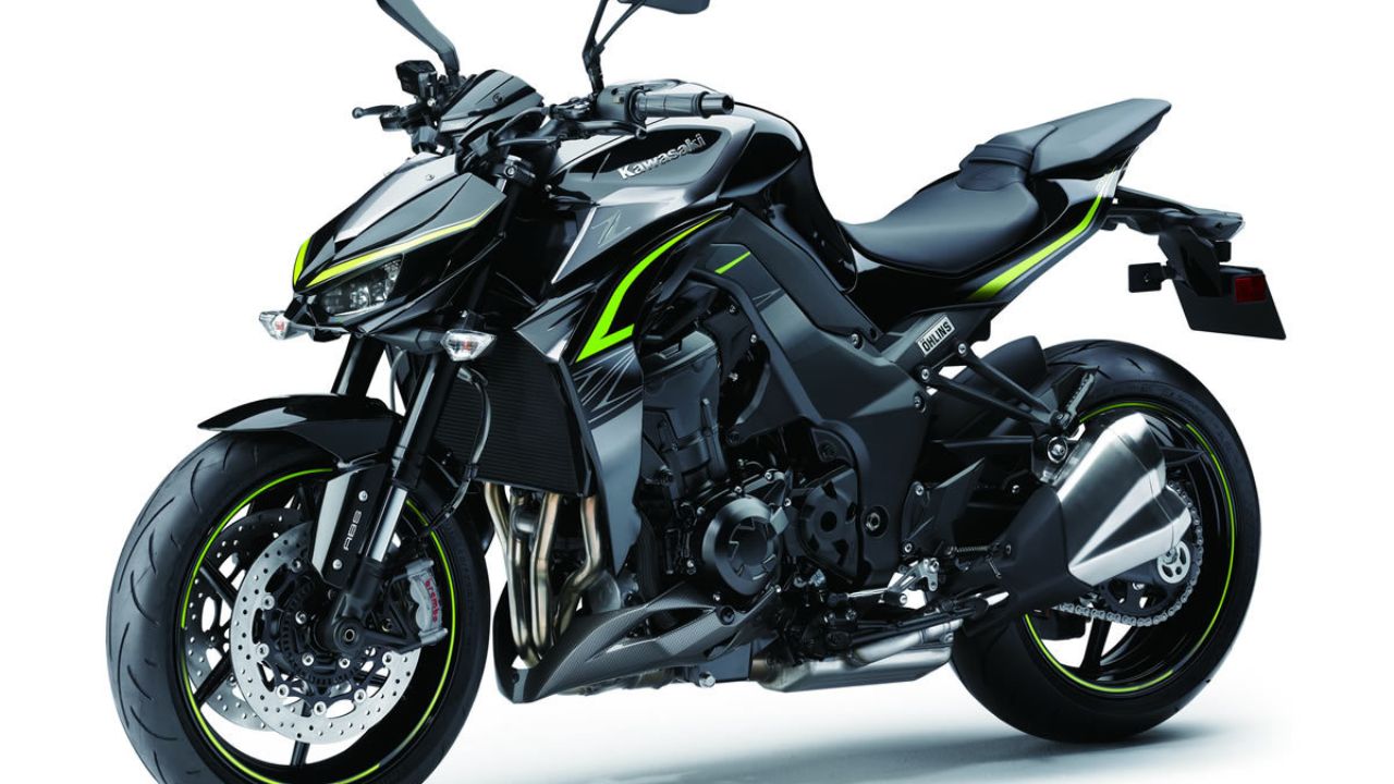 A image of Kawasaki Z1000 R in a mixing colour of Black and Gereen With fully White Background