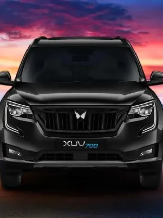 mahindra xuv700 price, xuv700 base variant, xuv700 mx price, xuv700 vs creta, xuv700 vs seltos, xuv700 features,