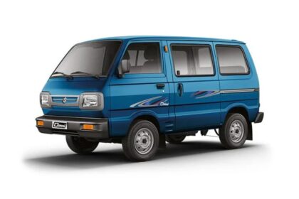 Maruti Omni in blue color ingront of plain white background