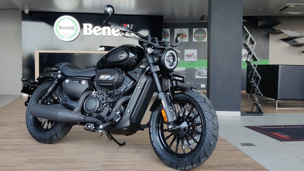 Here is image of Black colour Keeway V302C which is placed in Benelli showroom