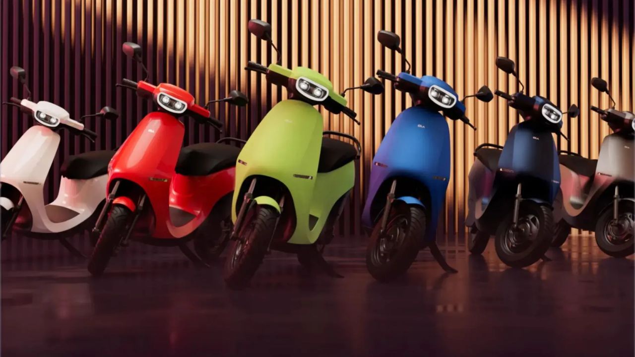 Here is Image of Multiple electric Scooter of Ola S1X Which all are in differet colour