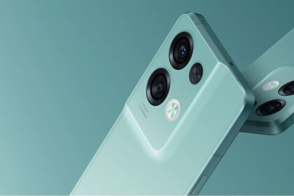 Oppo Reno 8 Pro in mint green color infrnt of mint color background
