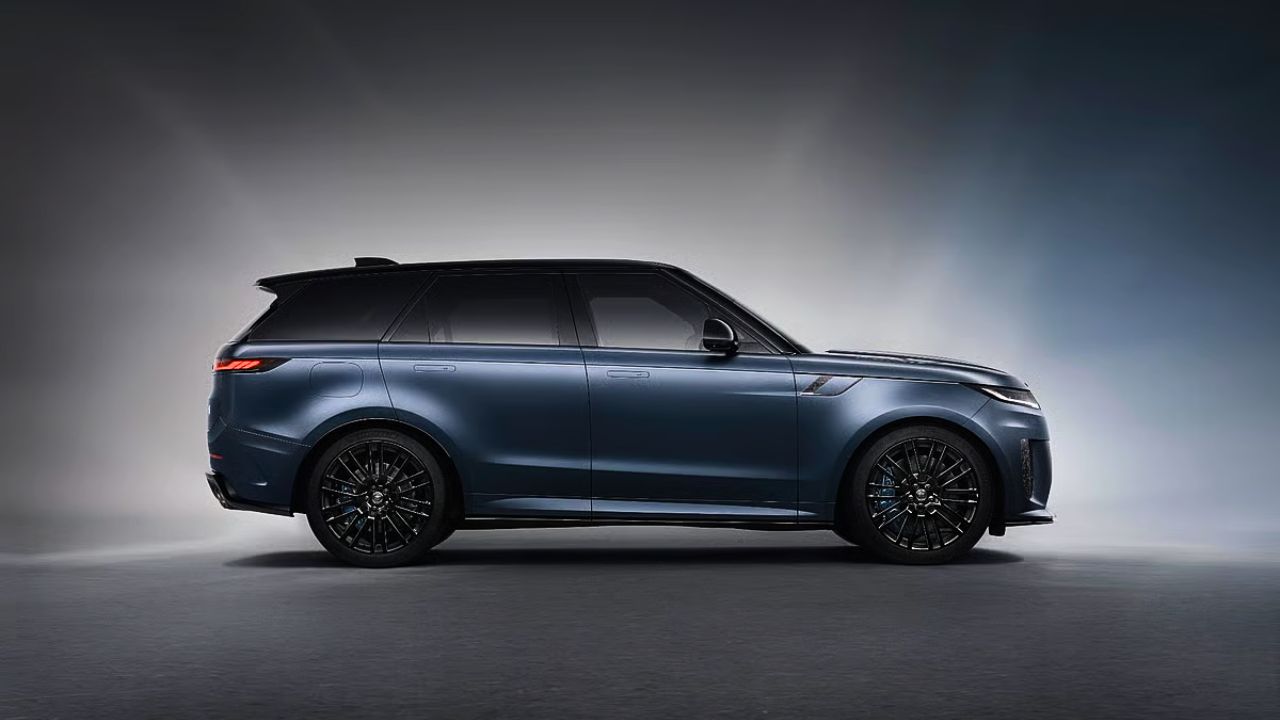 Range Rover Sport SV Black Edition